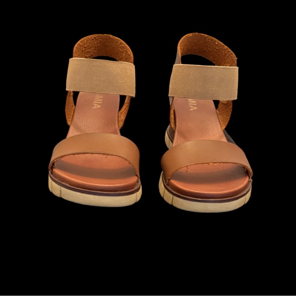 Mia Sandals